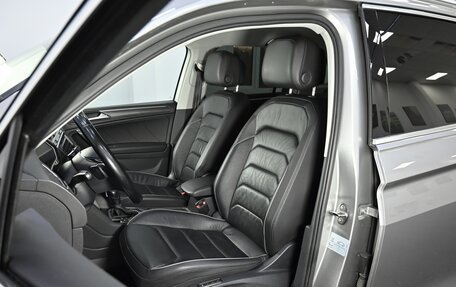 Volkswagen Tiguan II, 2019 год, 2 649 000 рублей, 9 фотография