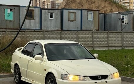 Honda Accord VII рестайлинг, 2002 год, 300 000 рублей, 1 фотография