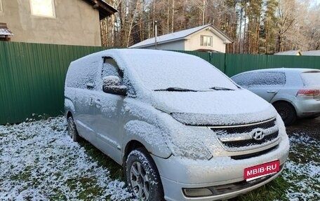 Hyundai Grand Starex Grand Starex I рестайлинг 2, 2008 год, 500 000 рублей, 1 фотография