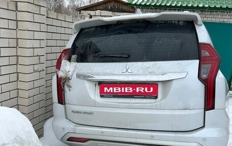 Mitsubishi Pajero Sport III рестайлинг, 2020 год, 1 550 000 рублей, 1 фотография