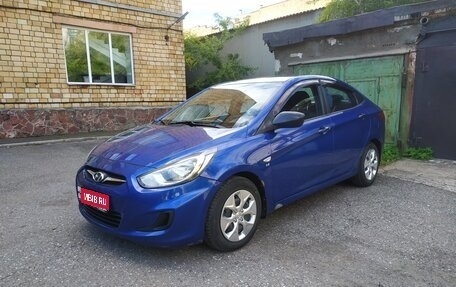 Hyundai Solaris II рестайлинг, 2011 год, 725 000 рублей, 1 фотография