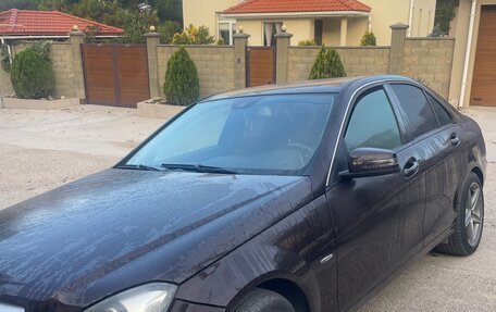 Mercedes-Benz C-Класс, 2011 год, 900 000 рублей, 1 фотография