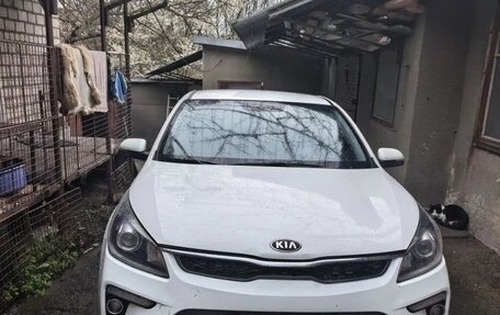 KIA Rio IV, 2018 год, 1 250 000 рублей, 1 фотография