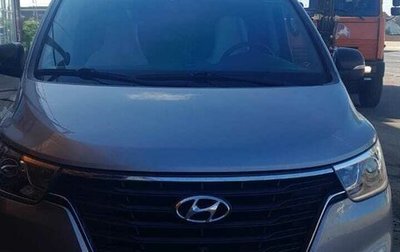 Hyundai Grand Starex Grand Starex I рестайлинг 2, 2019 год, 450 000 рублей, 1 фотография