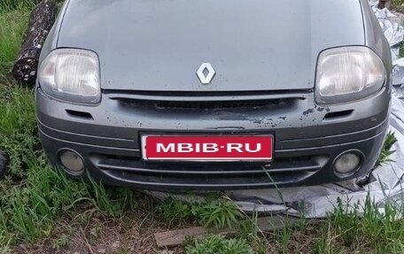 Renault Clio III, 2001 год, 55 000 рублей, 1 фотография