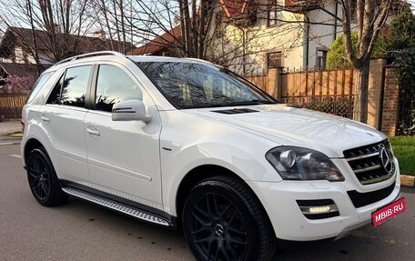 Mercedes-Benz M-Класс, 2011 год, 2 250 000 рублей, 2 фотография