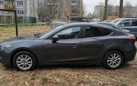 Mazda 3, 2015 год, 1 400 000 рублей, 2 фотография
