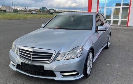 Mercedes-Benz E-Класс, 2012 год, 1 800 000 рублей, 9 фотография