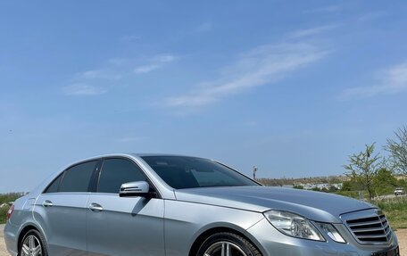 Mercedes-Benz E-Класс, 2012 год, 1 800 000 рублей, 4 фотография