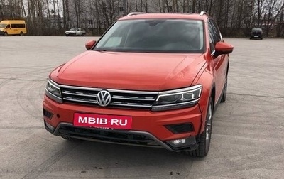 Volkswagen Tiguan II, 2018 год, 2 350 000 рублей, 1 фотография