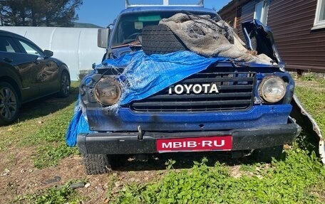 Toyota Land Cruiser 60, 1980 год, 599 000 рублей, 1 фотография