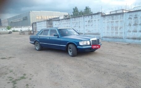 Mercedes-Benz S-Класс, 1982 год, 300 000 рублей, 1 фотография