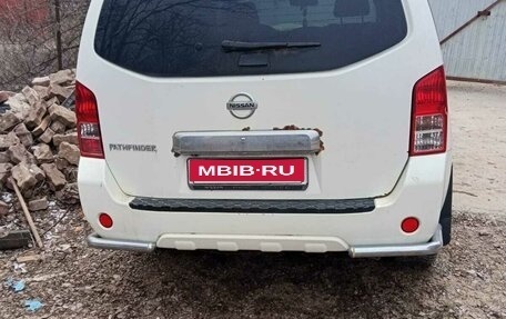 Nissan Pathfinder, 2010 год, 400 000 рублей, 1 фотография