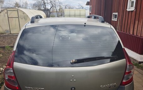 Renault Sandero I, 2010 год, 550 000 рублей, 2 фотография