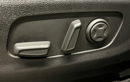 KIA Carnival, 2021 год, 3 690 000 рублей, 19 фотография