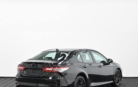 Toyota Camry, 2018 год, 2 449 000 рублей, 2 фотография