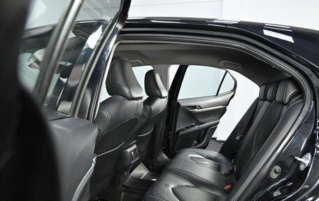 Toyota Camry, 2018 год, 2 449 000 рублей, 16 фотография