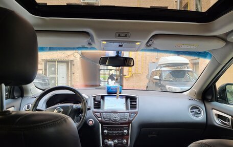 Nissan Pathfinder, 2016 год, 1 990 000 рублей, 5 фотография