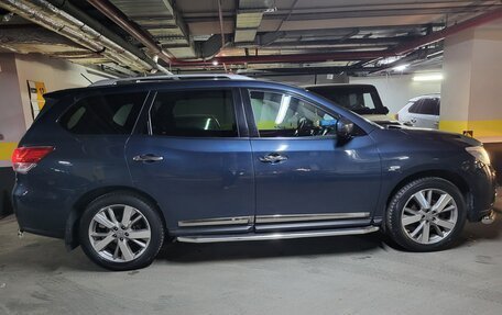 Nissan Pathfinder, 2016 год, 1 990 000 рублей, 14 фотография