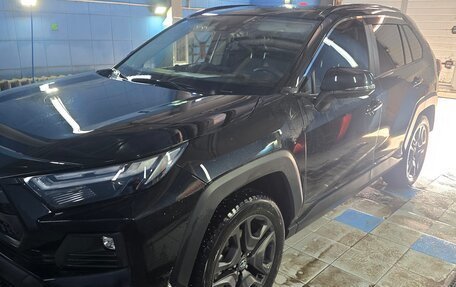 Toyota RAV4, 2025 год, 4 650 000 рублей, 2 фотография