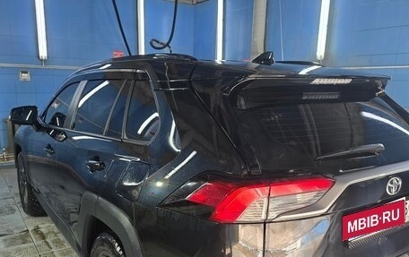 Toyota RAV4, 2025 год, 4 650 000 рублей, 3 фотография