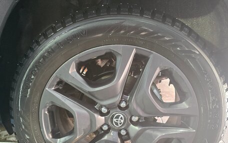 Toyota RAV4, 2025 год, 4 650 000 рублей, 7 фотография