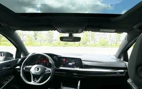 Volkswagen Golf VIII, 2021 год, 1 860 000 рублей, 8 фотография