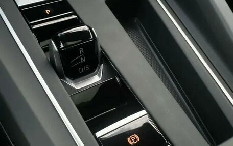 Volkswagen Golf VIII, 2021 год, 1 860 000 рублей, 9 фотография