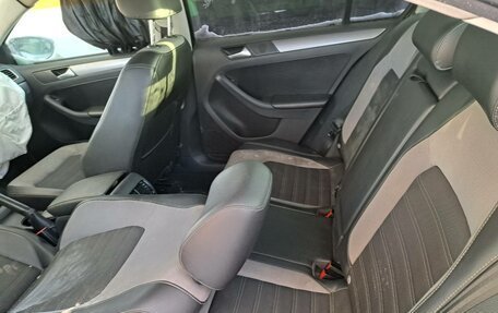 Volkswagen Jetta VI, 2012 год, 330 000 рублей, 11 фотография