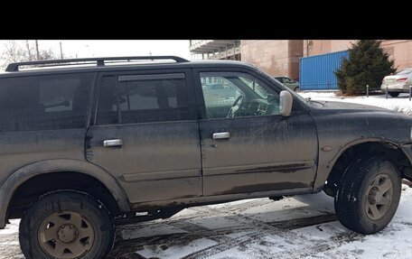 Mitsubishi Pajero Sport II рестайлинг, 2004 год, 390 000 рублей, 2 фотография