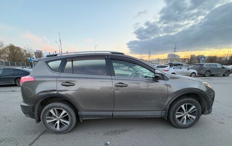 Toyota RAV4, 2016 год, 1 900 000 рублей, 7 фотография