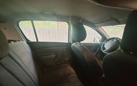 Renault Sandero II рестайлинг, 2018 год, 450 000 рублей, 13 фотография