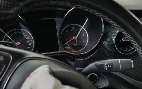 Mercedes-Benz V-Класс, 2019 год, 1 500 000 рублей, 4 фотография