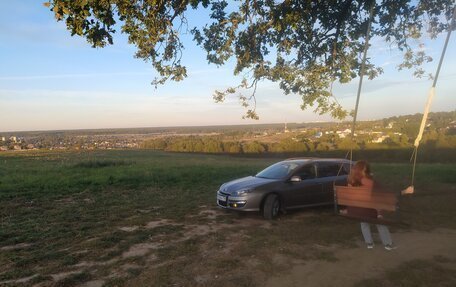 Renault Laguna III рестайлинг, 2011 год, 300 000 рублей, 2 фотография