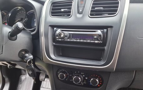 Renault Sandero II рестайлинг, 2017 год, 545 000 рублей, 22 фотография