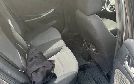 Hyundai Solaris II рестайлинг, 2011 год, 470 000 рублей, 8 фотография