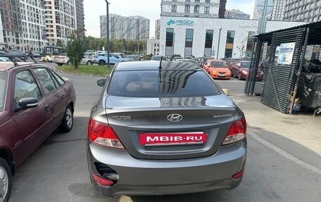 Hyundai Solaris II рестайлинг, 2011 год, 470 000 рублей, 2 фотография