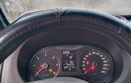 Volkswagen Amarok I рестайлинг, 2013 год, 900 000 рублей, 4 фотография