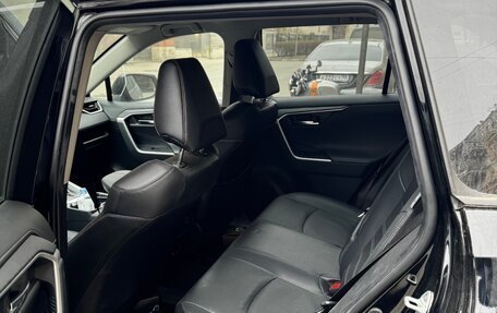 Toyota RAV4, 2021 год, 2 520 000 рублей, 11 фотография