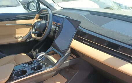 Geely Atlas, 2023 год, 1 710 000 рублей, 3 фотография