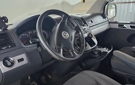 Volkswagen Multivan T5, 2006 год, 850 000 рублей, 4 фотография
