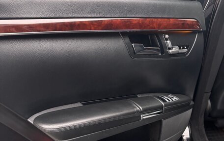 Mercedes-Benz S-Класс, 2005 год, 990 000 рублей, 9 фотография