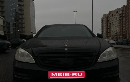 Mercedes-Benz S-Класс, 2005 год, 990 000 рублей, 2 фотография