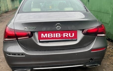 Mercedes-Benz A-Класс, 2019 год, 1 450 000 рублей, 3 фотография