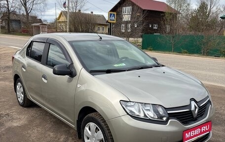 Renault Logan II, 2014 год, 715 000 рублей, 1 фотография