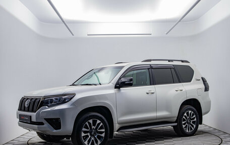 Toyota Land Cruiser Prado 150 рестайлинг 2, 2022 год, 7 020 000 рублей, 1 фотография