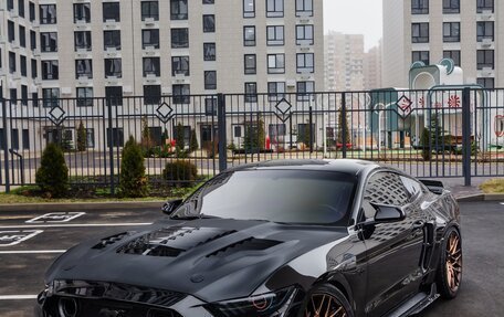 Ford Mustang VI рестайлинг, 2016 год, 3 670 000 рублей, 1 фотография