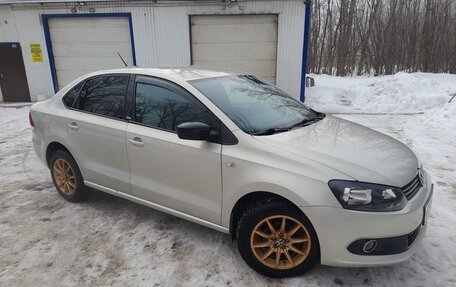 Volkswagen Polo VI (EU Market), 2014 год, 730 000 рублей, 3 фотография