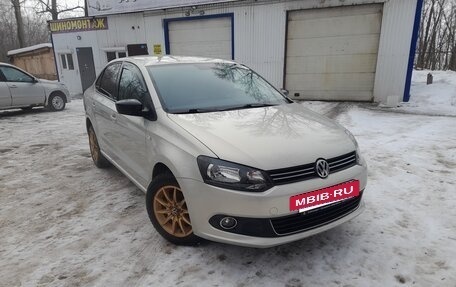 Volkswagen Polo VI (EU Market), 2014 год, 730 000 рублей, 2 фотография