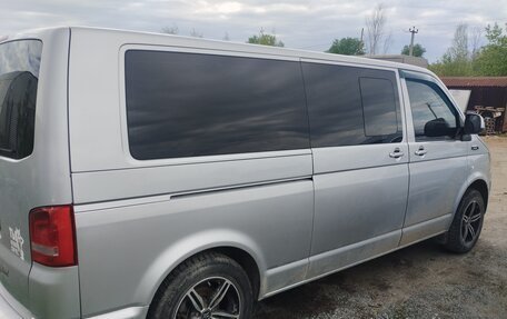 Volkswagen Caravelle T5, 2011 год, 1 100 000 рублей, 2 фотография